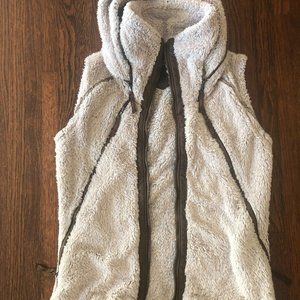 Kuhl Vest